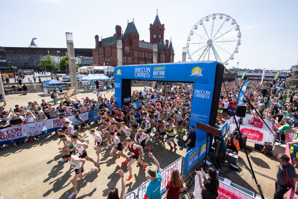 Thousands brave the heat for the 2024 Brecon Carreg Cardiff Bay 10K ...